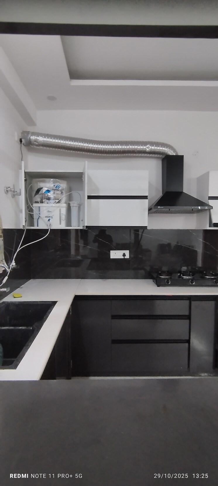 Kitchen, high ground 3 Bedroom 1940 Sq.Ft. Apartment In High Ground Zirakpur 9370638