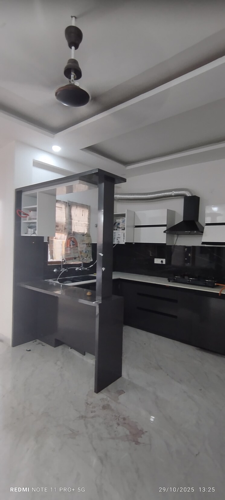 Kitchen, high ground 3 Bedroom 1940 Sq.Ft. Apartment In High Ground Zirakpur 9370638