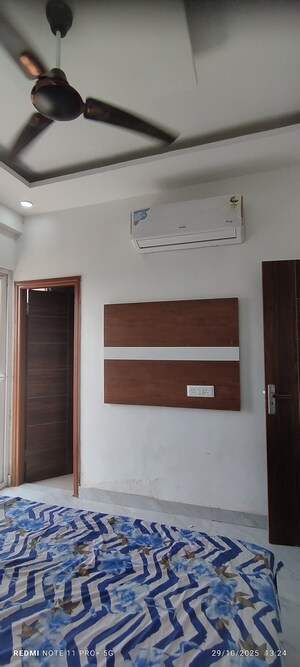 Room in 3 BHK Apartment at High Ground – for Rent