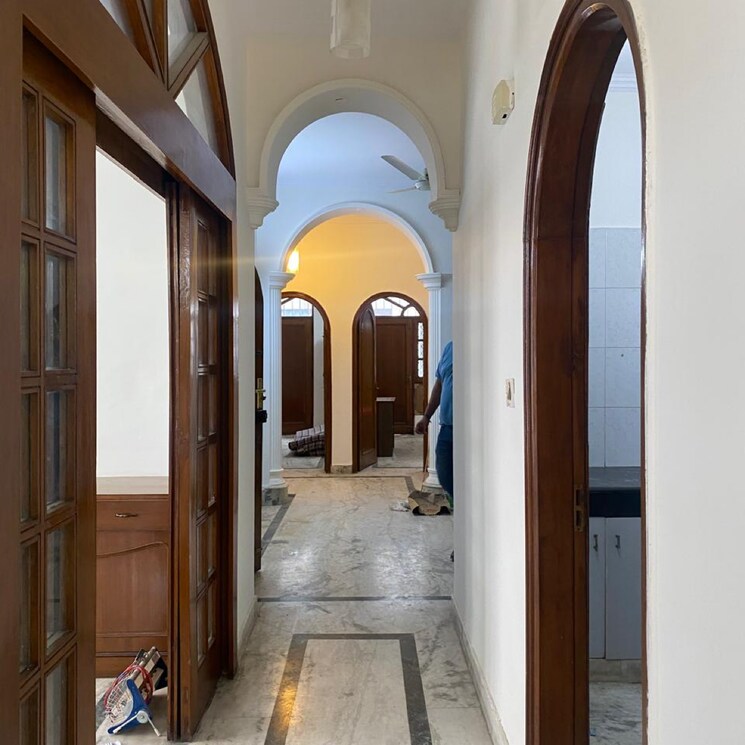 undefined, dlf phase ii 3 Bedroom 332 Sq.Yd. Builder Floor In Dlf Phase ii Gurgaon 9370720