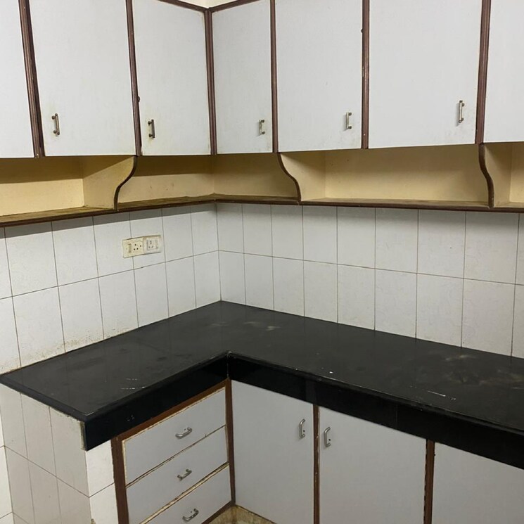 Kitchen, dlf phase ii 3 Bedroom 332 Sq.Yd. Builder Floor In Dlf Phase ii Gurgaon 9370677