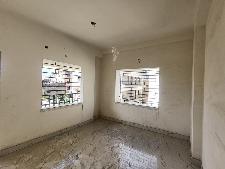 Room, baguiati 2 Bedroom 750 Sq.Ft. Apartment In Baguiati Kolkata 9370660
