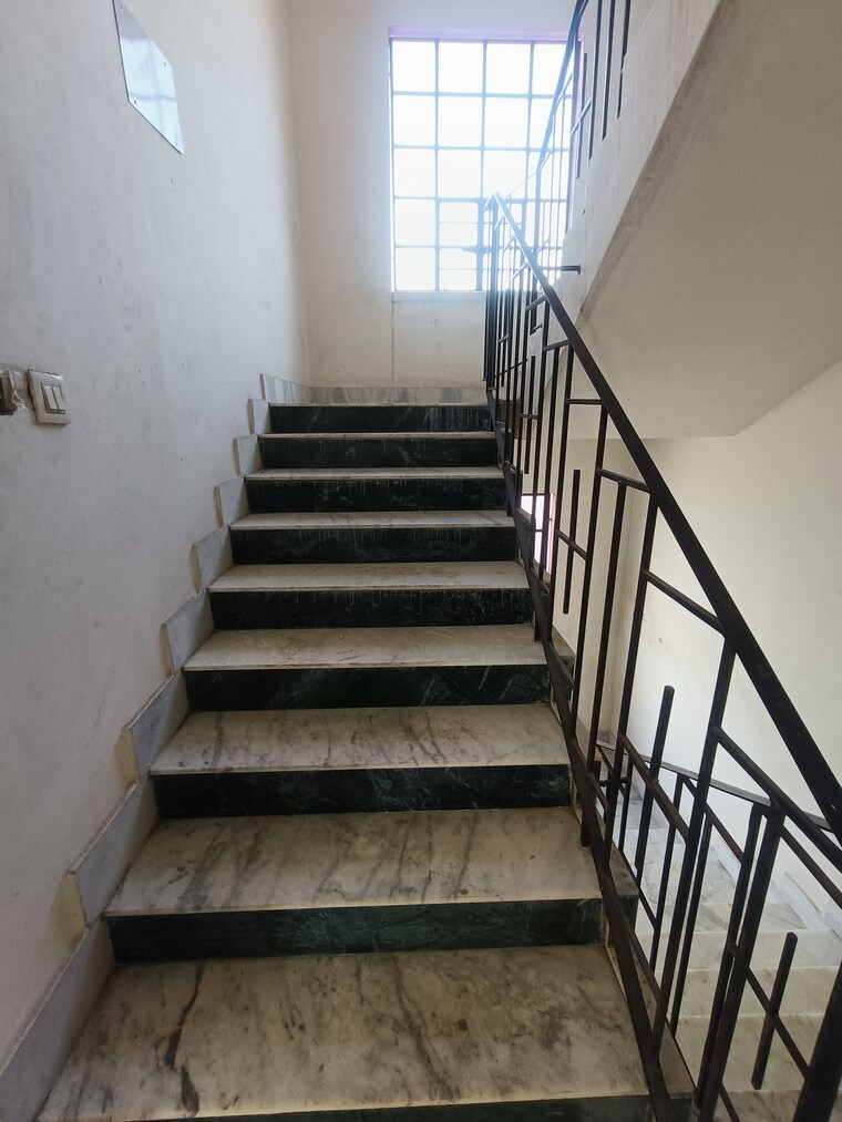 undefined, baguiati 2 Bedroom 750 Sq.Ft. Apartment In Baguiati Kolkata 9370660