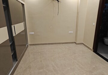 Room in 3 BHK Builder Floor at Sector 5 – for Sale