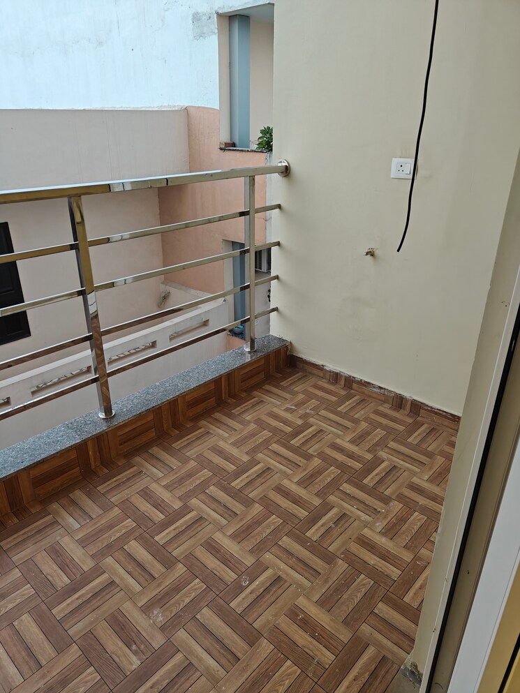 undefined, sector 5 3 Bedroom 1835 Sq.Ft. Builder Floor In Sector 5 Gurgaon 9370648