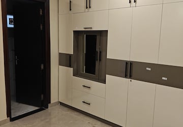 Room in 3 BHK Builder Floor at Sector 5 – for Sale