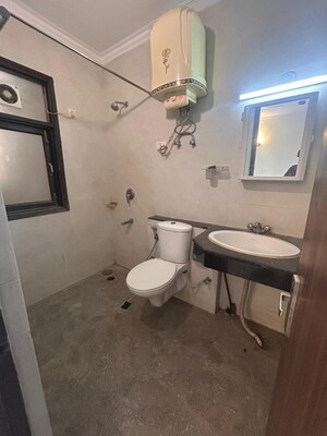 Bathroom in 3 BHK Builder Floor at Gupta Awas, Sector 43 – for Rent
