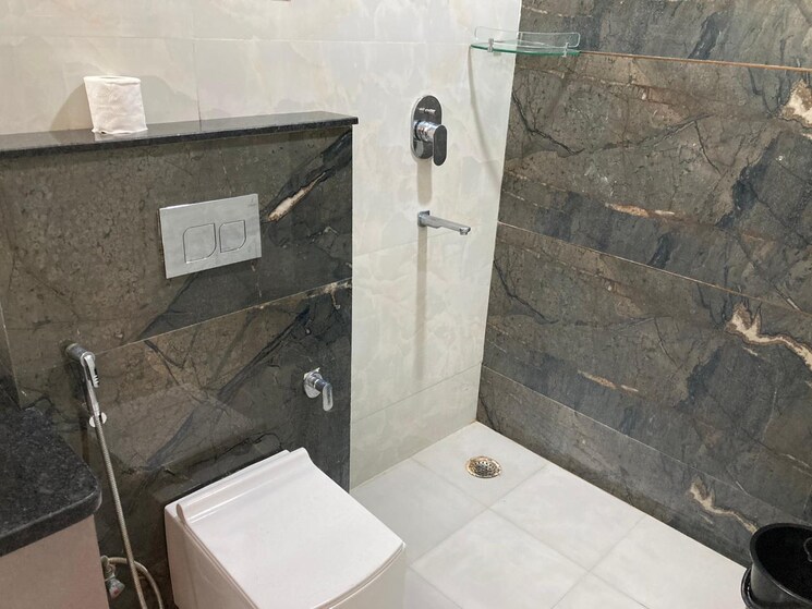 Bathroom, gupta-awas 1 Bedroom 700 Sq.Ft. Builder Floor In Sector 43 Gurgaon 9370757