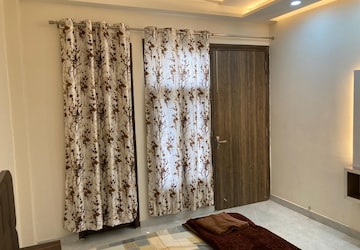 Bedroom in 1 BHK Builder Floor at Gupta Awas, Sector 43 – for Rent