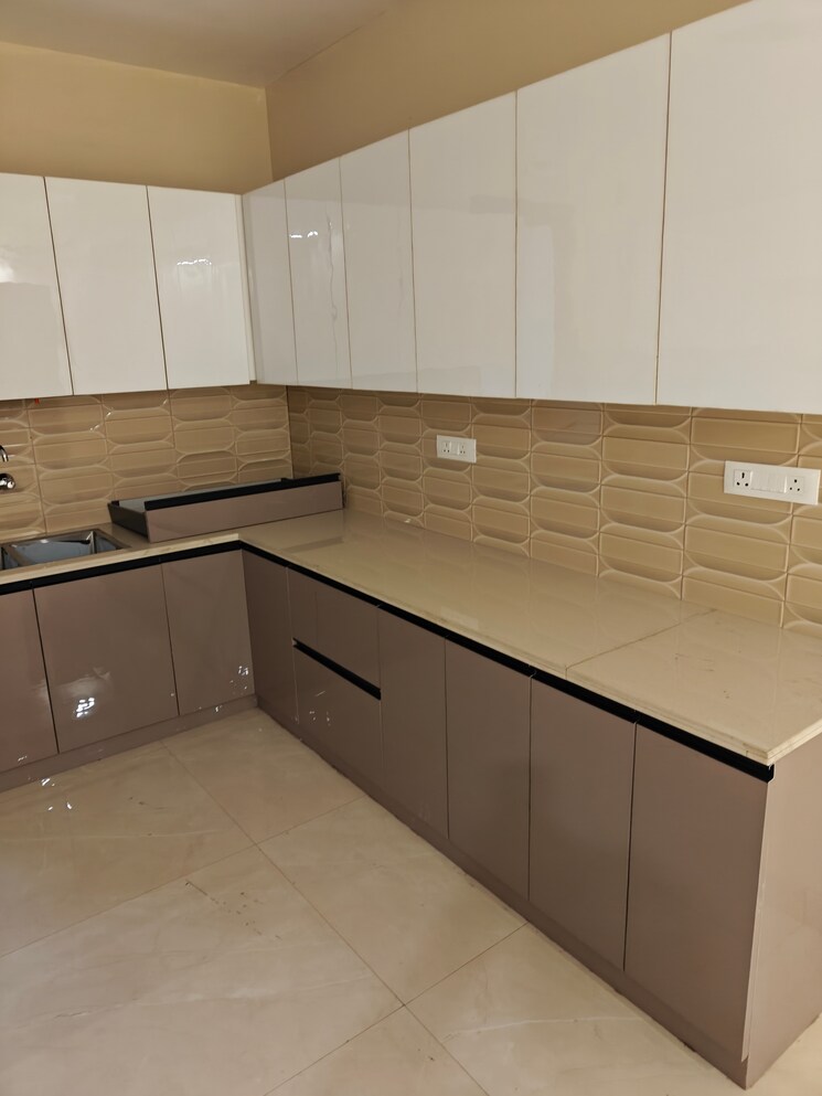 Kitchen, sector 5 3 Bedroom 1835 Sq.Ft. Builder Floor In Sector 5 Gurgaon 9370864