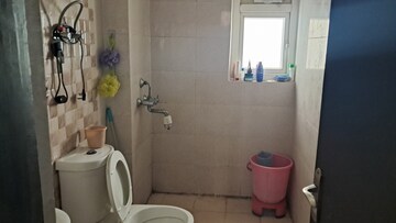 Bathroom in 3 BHK Apartment at Amrapali Silicon City, Sector 76 – for Sale