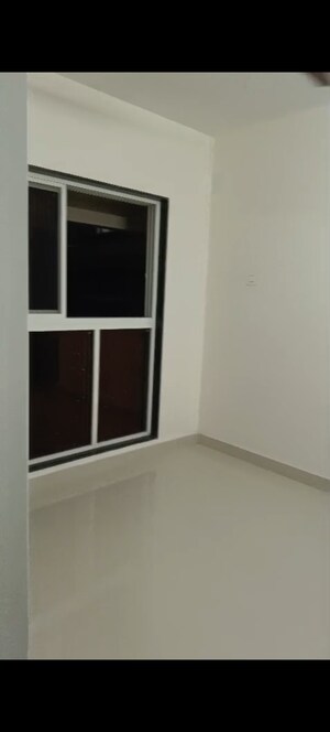 Room in 2 BHK Apartment at Worli – for Rent