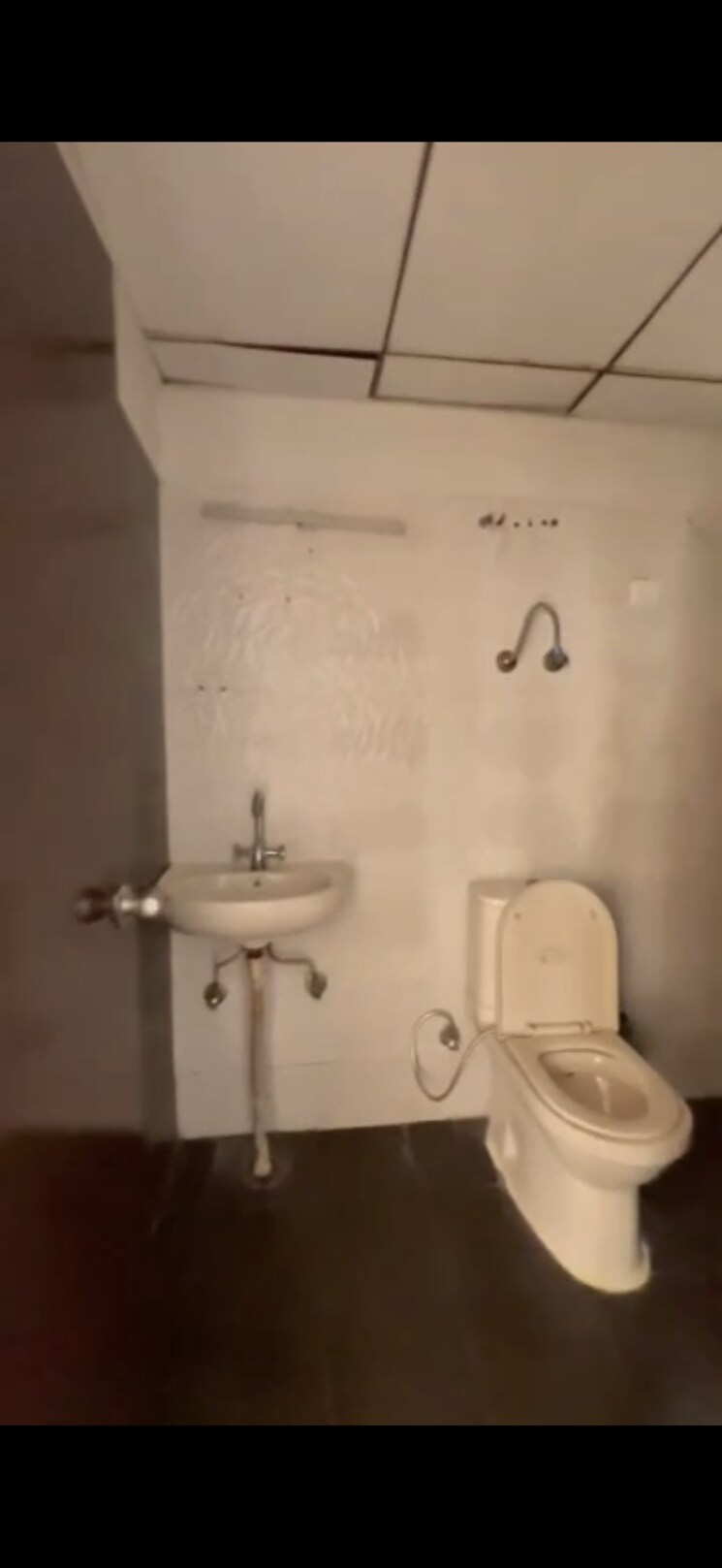 Bathroom, amrapali-zodiac 2 Bedroom 950 Sq.Ft. Apartment In Sector 120 Noida 9370812