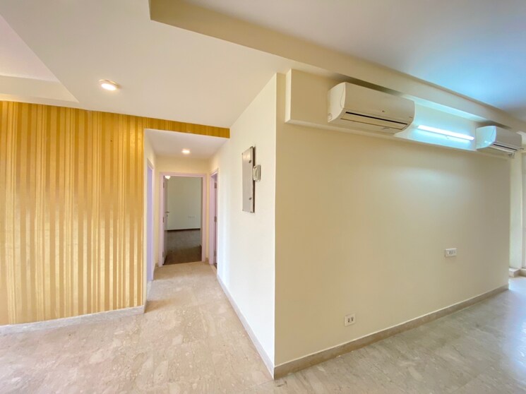 Room, emaar-emerald-floors-premier 3.5 Bedroom 1650 Sq.Ft. Apartment In Sector 65 Gurgaon 9370793