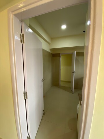 Building Lobby in 3.5 BHK Apartment at Emaar Emerald Floors Premier, Sector 65 – for Rent