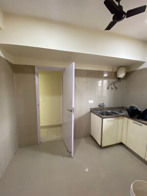3.5 BHK Apartment For Rent in Emaar Emerald Floors Premier, Sector 65
