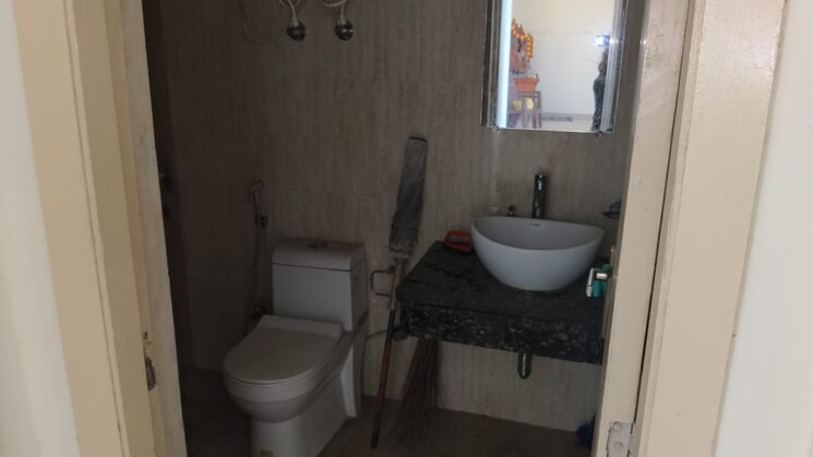 Bathroom, gomti nagar 3 Bedroom 1800 Sq.Ft. Apartment In Gomti Nagar Lucknow 9370891