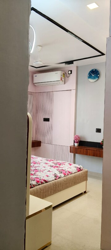 Furnished Amenities in 3 BHK Apartment at Gomti Nagar – for Rent