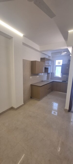 Kitchen in 2 BHK Builder Floor at Sector 55 – for Rent