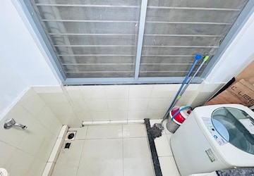 Furnished Amenities in 2 BHK Apartment at Amanora Future Towers, Hadapsar – for Rent