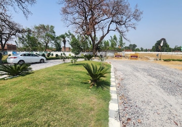 Plot For Sale in Deepali Nagar