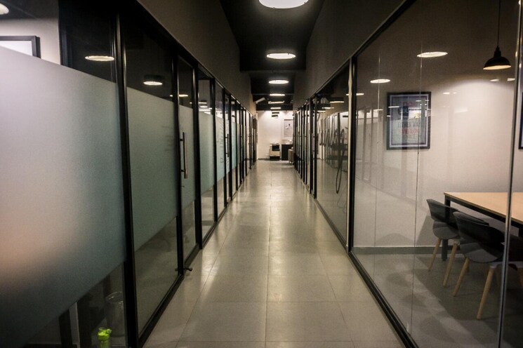 undefined, palasia square Commercial Office Space 1909 Sq.Ft. In Palasia Square Indore 9370953