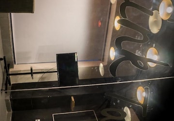 Furnished Amenities in  Office Space at Palasia Square – for Rent