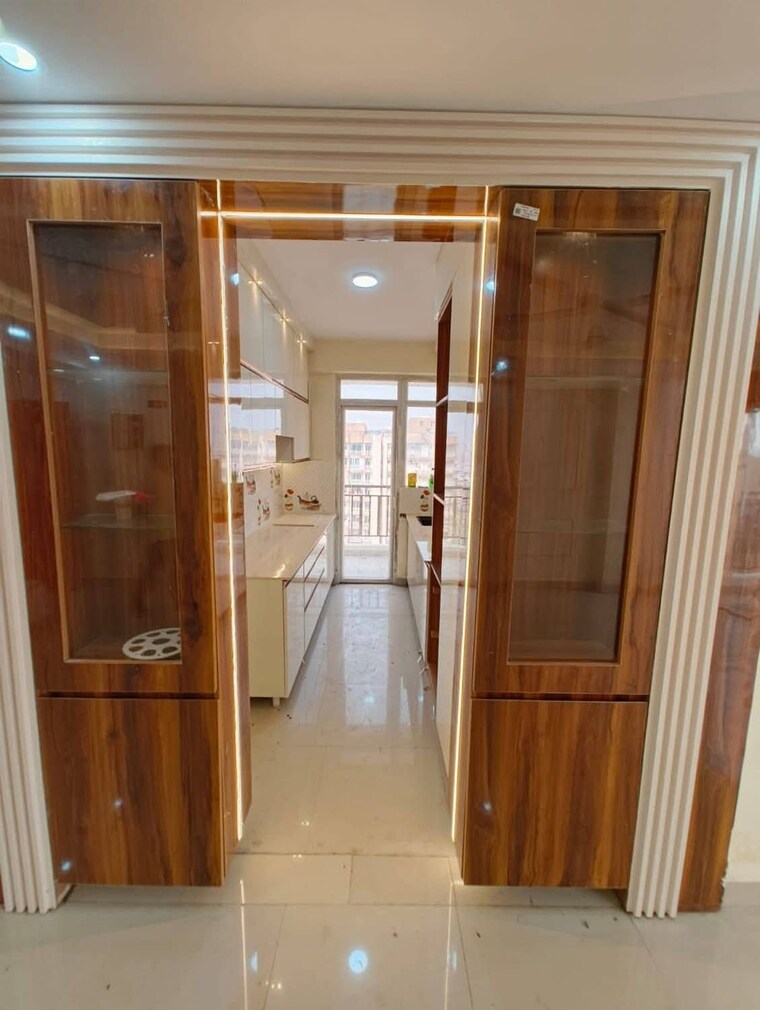 undefined, amrapali-platinum 3 Bedroom 1625 Sq.Ft. Apartment In Sector 119 Noida 9371008