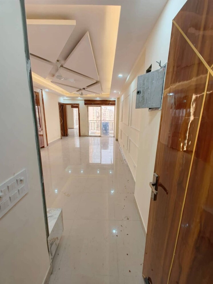 undefined, amrapali-platinum 3 Bedroom 1625 Sq.Ft. Apartment In Sector 119 Noida 9371008