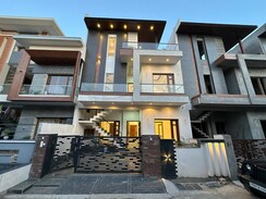 5 BHK + Extra Room Independent House For Sale in Sunny Enclave Sec 125