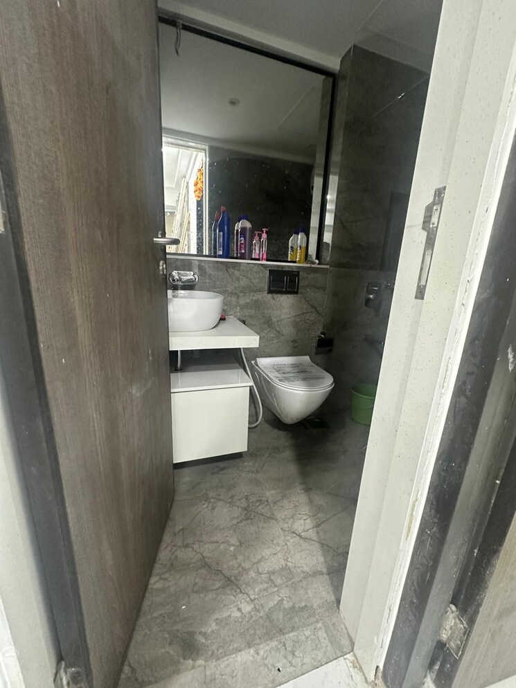 Bathroom, kanakia-silicon-valley 2 Bedroom 820 Sq.Ft. Apartment In Powai Mumbai 9371139