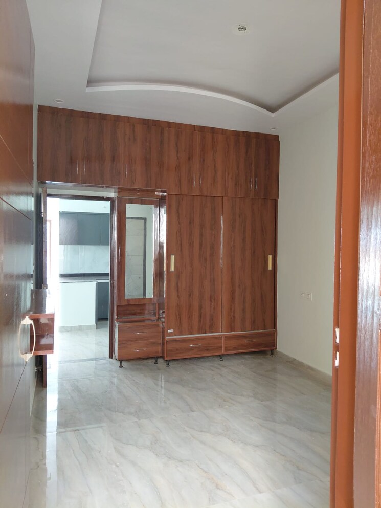Room, kharar mohali road 4 Bedroom 125 Sq.Yd. Independent House In Kharar Mohali Road Kharar 9371257