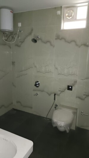 Master Bedroom in 4 BHK Apartment at Nahar Amrit Shakti, Chandivali – for Sale