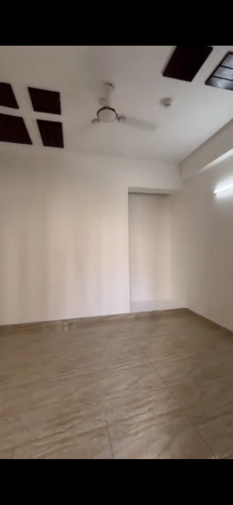 Room, amrapali-platinum 3 Bedroom 1625 Sq.Ft. Apartment In Sector 119 Noida 9371324