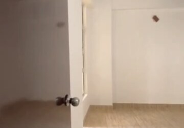 Room in 3 BHK Apartment at Amrapali Platinum, Sector 119 – for Sale