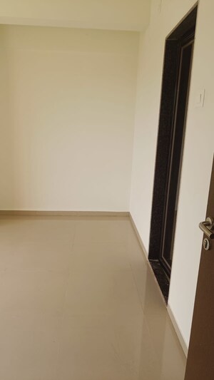 Room in 1 BHK Apartment at Puraniks Tokyo Bay, Kasarvadavali – for Rent