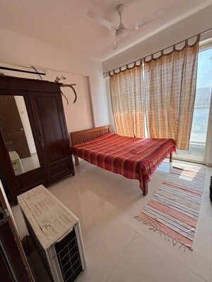 Room in 2 BHK Apartment at Guardian Eastern Meadows, Wagholi – for Rent