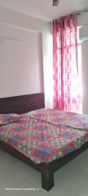 Bedroom in 2 BHK Apartment at Conscient Habitat, Sector 99a – for Rent