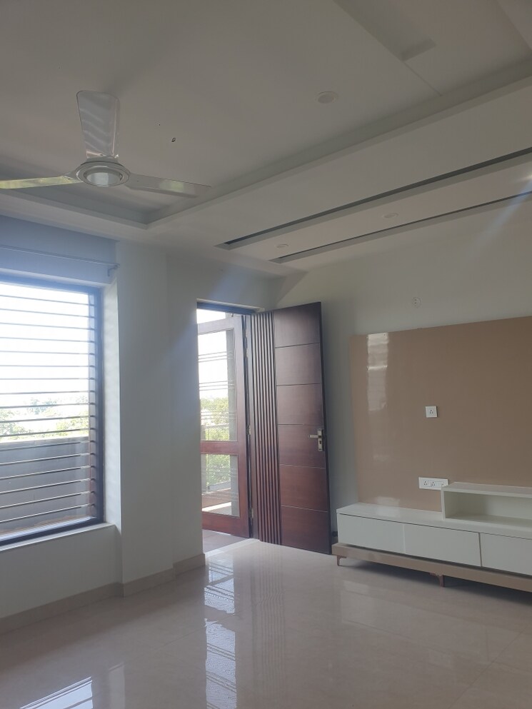 undefined, sector 16 4 Bedroom 2950 Sq.Ft. Builder Floor In Sector 16 Faridabad 9371389