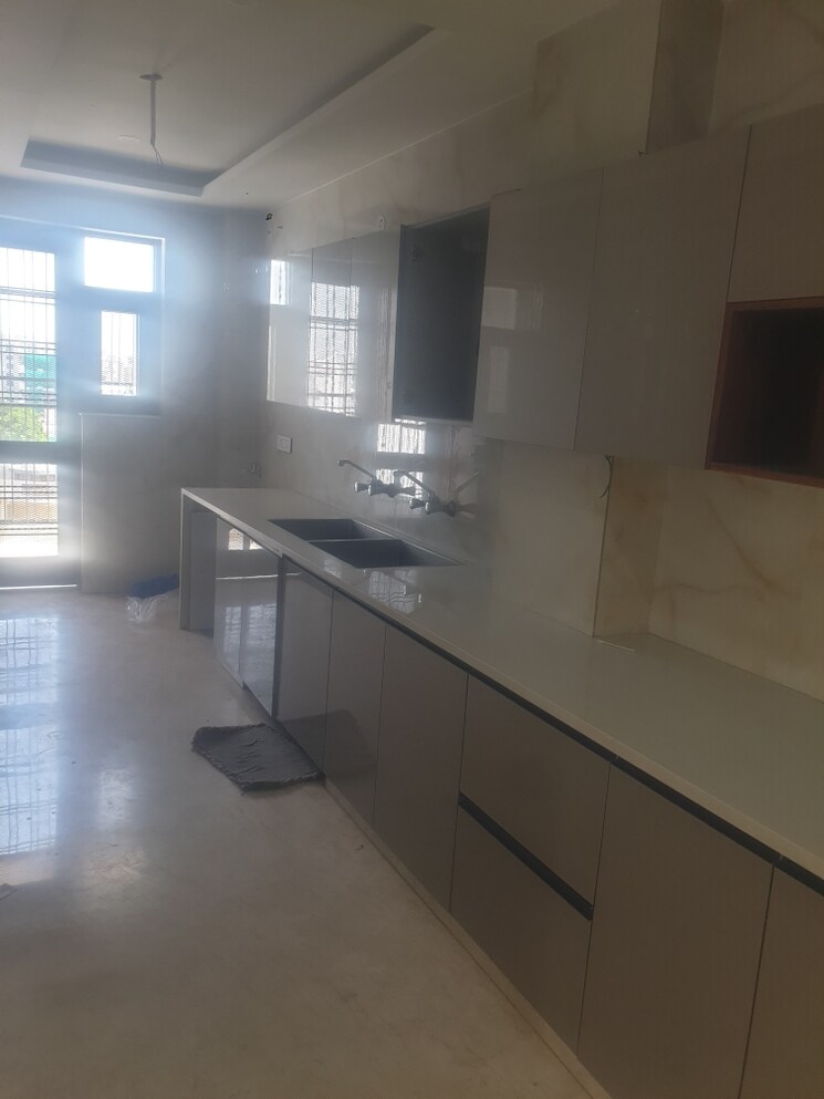 Kitchen, sector 16 4 Bedroom 2950 Sq.Ft. Builder Floor In Sector 16 Faridabad 9371416