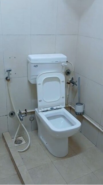 Bathroom in 2 BHK Apartment at Garden View Chembur, Chembur – for Rent