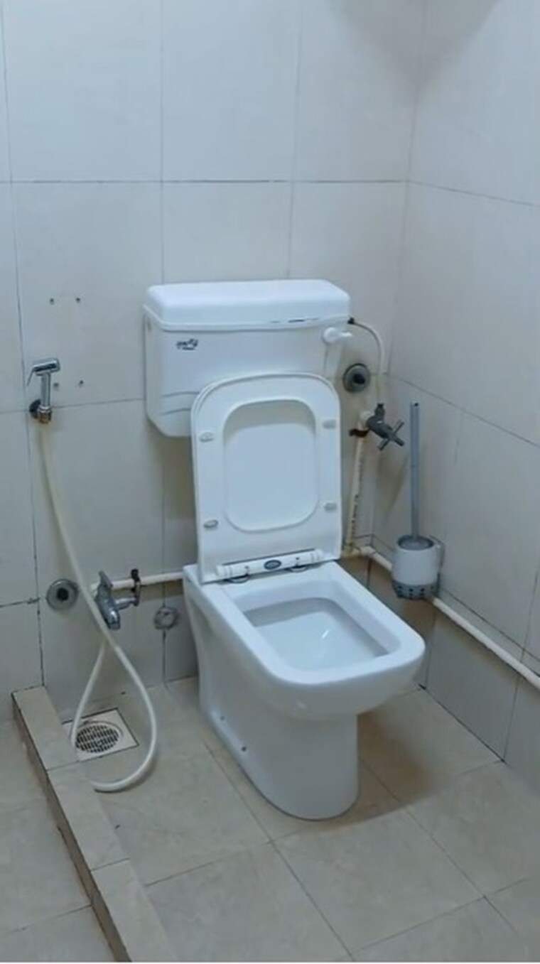 Bathroom, garden-view-chembur 2 Bedroom 949 Sq.Ft. Apartment In Chembur Mumbai 9371450