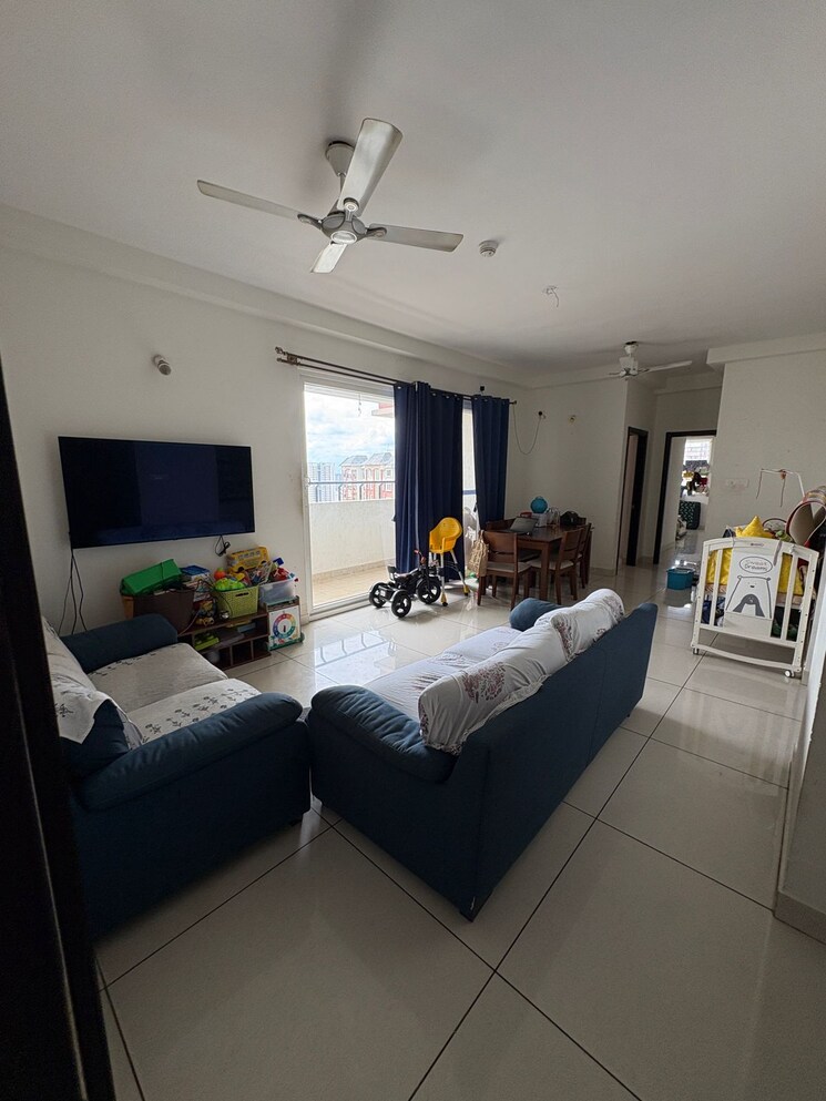 Bedroom, prestige-lakeside-habitat 3 Bedroom 1655 Sq.Ft. Apartment In Varthur Bangalore 9371531