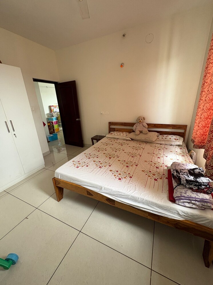 Bedroom, prestige-lakeside-habitat 3 Bedroom 1655 Sq.Ft. Apartment In Varthur Bangalore 9371531