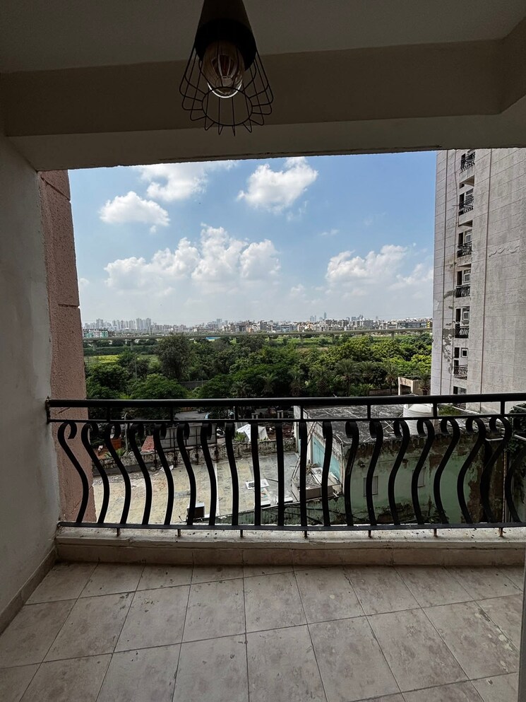 Balcony, amrapali-princely-estate 3 Bedroom 1315 Sq.Ft. Apartment In Sector 76 Noida 9371555