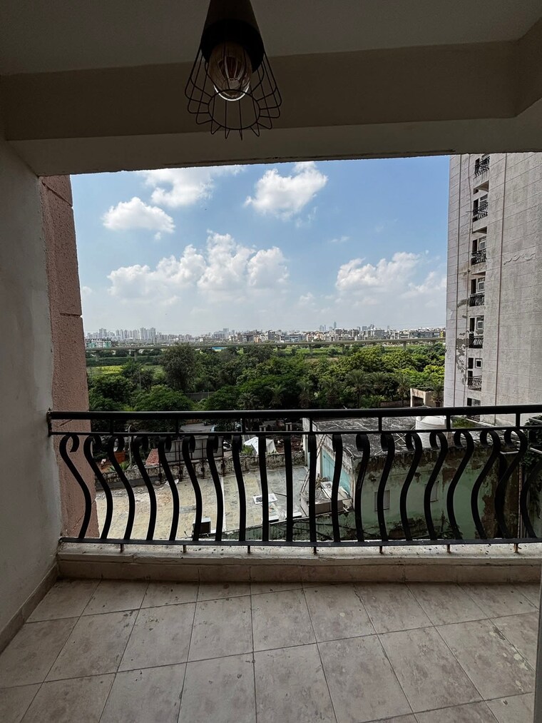 Balcony, amrapali-princely-estate 3 Bedroom 1315 Sq.Ft. Apartment In Sector 76 Noida 9371555