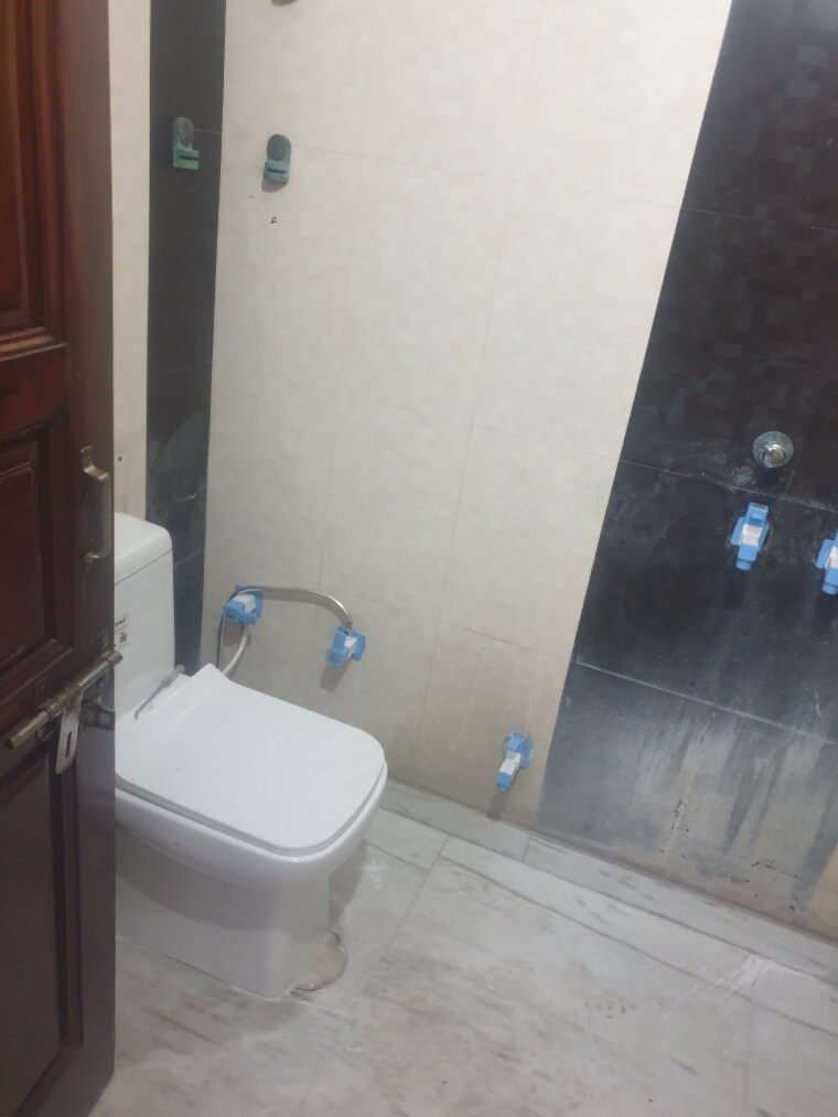 Bathroom, sector 16 2 Bedroom 1250 Sq.Ft. Independent House In Sector 16 Faridabad 9371814