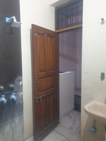 Furnished Amenities in 2 BHK Independent House at Sector 16 – for Rent