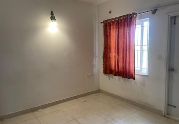 Room in 2 BHK Apartment at Vaishnavi Serene, Yelahanka – for Rent