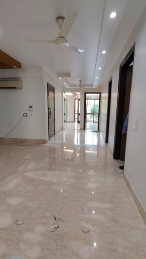 Building Lobby in 4 BHK Builder Floor at Saket – for Rent